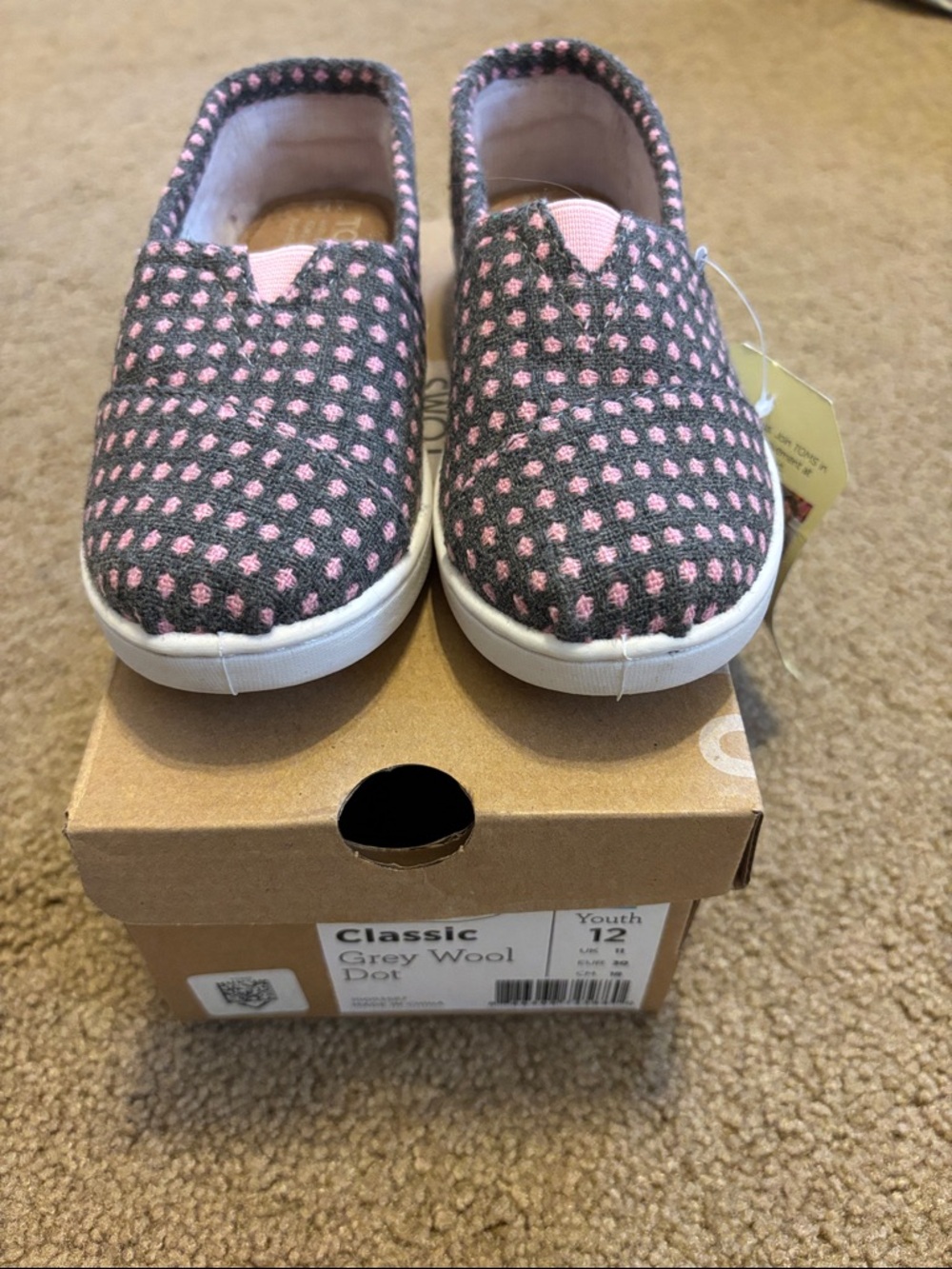 Tom’s Kids Slip-On Dot Knit Sneakers - Grey with Pink